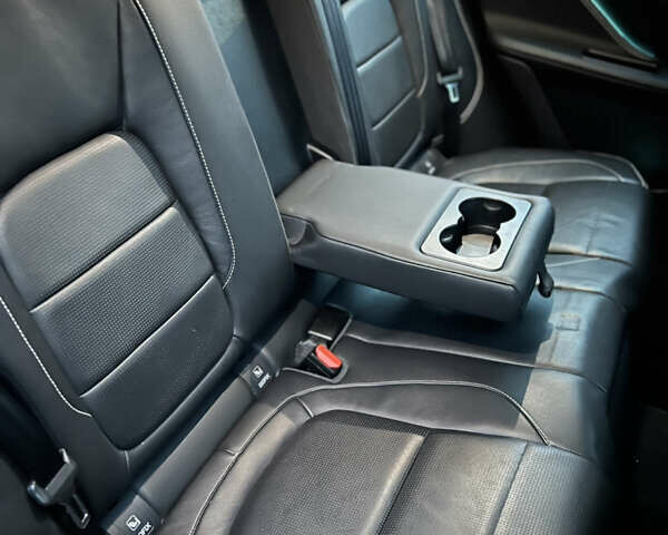 Белый Ягуар Ф-Пейс, объемом двигателя 3 л и пробегом 160 тыс. км за 25500 $, фото 25 на Automoto.ua