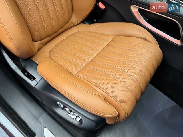 Белый Ягуар Ф-Пейс, объемом двигателя 3 л и пробегом 71 тыс. км за 27900 $, фото 67 на Automoto.ua