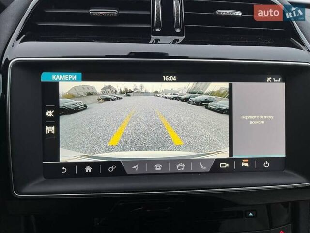 Білий Ягуар Ф-Пейс, об'ємом двигуна 3 л та пробігом 18 тис. км за 23990 $, фото 17 на Automoto.ua