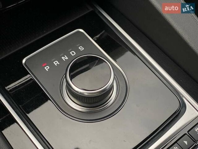 Ягуар Ф-Пейс 2018 у Києві на Automoto.ua Білий Ягуар Ф-Пейс, об'ємом двигуна 2 л та пробігом 121 тис. км за 23990 $, фото 33 на Automoto.ua