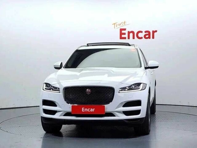 Белый Ягуар Ф-Пейс, объемом двигателя 0 л и пробегом 43 тыс. км за 15400 $, фото 1 на Automoto.ua