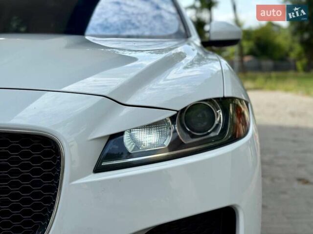 Ягуар Ф-Пейс 2018 у Дніпро (Дніпропетровську) на Automoto.ua Білий Ягуар Ф-Пейс, об'ємом двигуна 2 л та пробігом 140 тис. км за 21500 $, фото 10 на Automoto.ua