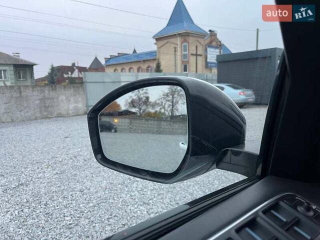 Білий Ягуар Ф-Пейс, об'ємом двигуна 3 л та пробігом 18 тис. км за 23990 $, фото 24 на Automoto.ua