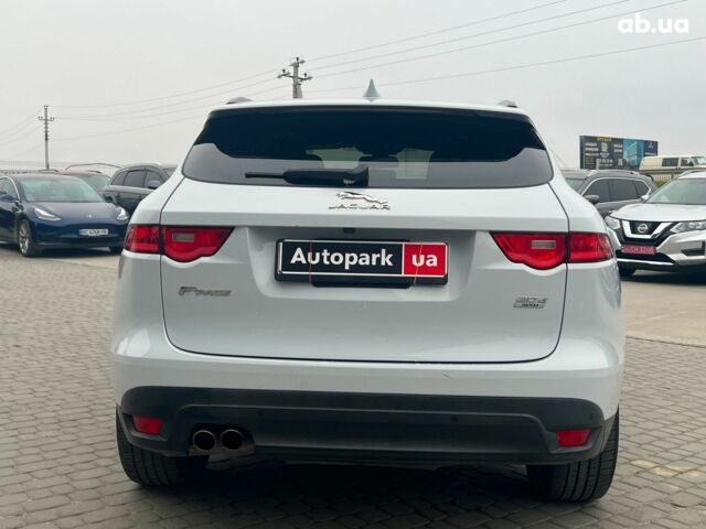 Белый Ягуар Ф-Пейс, объемом двигателя 2 л и пробегом 129 тыс. км за 25590 $, фото 9 на Automoto.ua