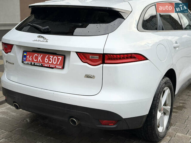 Білий Ягуар Ф-Пейс, об'ємом двигуна 2 л та пробігом 163 тис. км за 14000 $, фото 7 на Automoto.ua