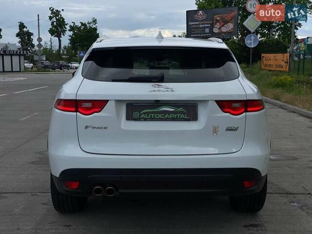 Білий Ягуар Ф-Пейс, об'ємом двигуна 2 л та пробігом 121 тис. км за 23490 $, фото 10 на Automoto.ua