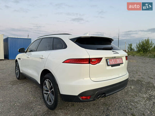 Білий Ягуар Ф-Пейс, об'ємом двигуна 2 л та пробігом 109 тис. км за 24999 $, фото 12 на Automoto.ua