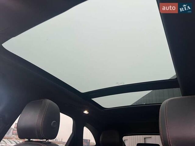 Белый Ягуар Ф-Пейс, объемом двигателя 2 л и пробегом 129 тыс. км за 25590 $, фото 24 на Automoto.ua