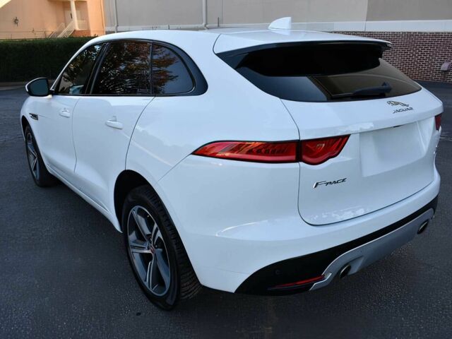 Белый Ягуар Ф-Пейс, объемом двигателя 3 л и пробегом 50 тыс. км за 10000 $, фото 6 на Automoto.ua