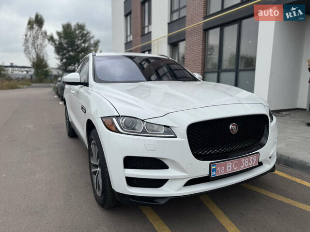Білий Ягуар Ф-Пейс, об'ємом двигуна 2 л та пробігом 109 тис. км за 26500 $, фото 8 на Automoto.ua