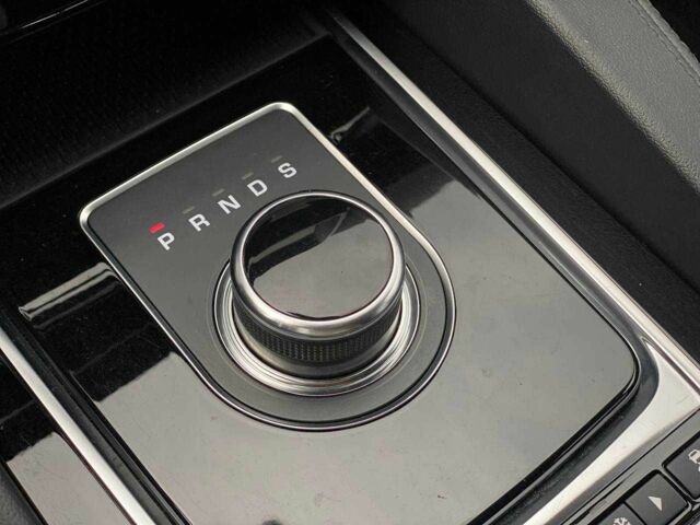 Белый Ягуар Ф-Пейс, объемом двигателя 2 л и пробегом 121 тыс. км за 23990 $, фото 21 на Automoto.ua