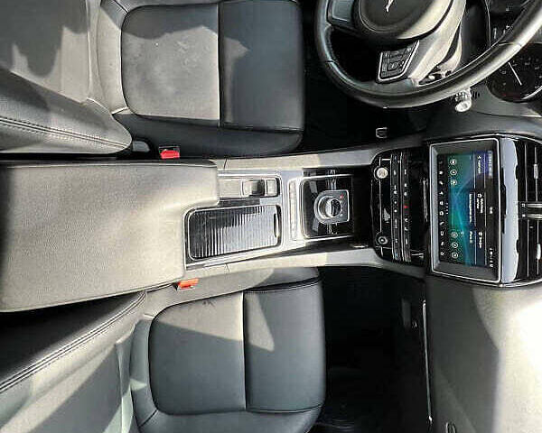 Білий Ягуар Ф-Пейс, об'ємом двигуна 2 л та пробігом 95 тис. км за 15000 $, фото 9 на Automoto.ua