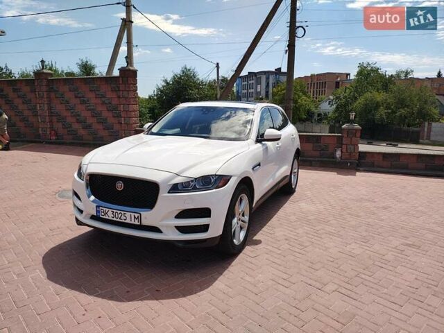 Ягуар Ф-Пейс 2019 в Ровно на Automoto.ua Белый Ягуар Ф-Пейс, объемом двигателя 2 л и пробегом 93 тыс. км за 19500 $, фото 9 на Automoto.ua