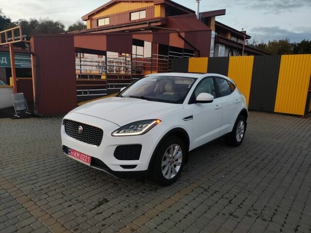 Білий Ягуар Ф-Пейс, об'ємом двигуна 2 л та пробігом 117 тис. км за 17921 $, фото 1 на Automoto.ua