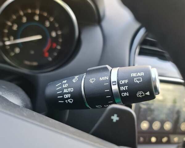 Белый Ягуар Ф-Пейс, объемом двигателя 2 л и пробегом 125 тыс. км за 30000 $, фото 43 на Automoto.ua
