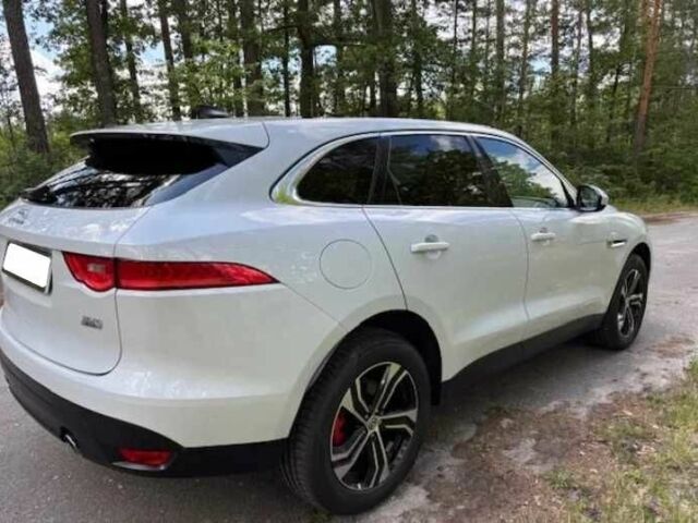 Белый Ягуар Ф-Пейс, объемом двигателя 3 л и пробегом 94 тыс. км за 18300 $, фото 2 на Automoto.ua