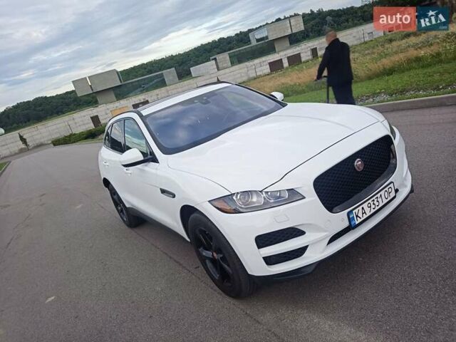 Білий Ягуар Ф-Пейс, об'ємом двигуна 2 л та пробігом 129 тис. км за 26200 $, фото 23 на Automoto.ua
