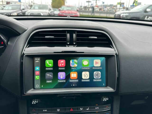 Белый Ягуар Ф-Пейс, объемом двигателя 2 л и пробегом 106 тыс. км за 29900 $, фото 20 на Automoto.ua