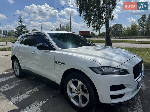 Білий Ягуар Ф-Пейс, об'ємом двигуна 2 л та пробігом 33 тис. км за 36999 $, фото 1 на Automoto.ua