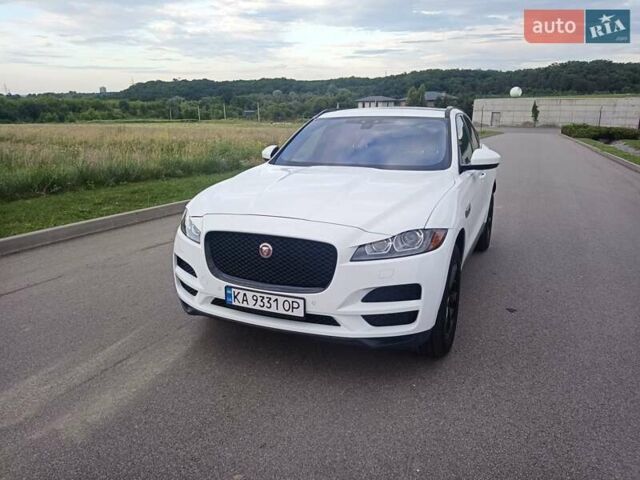 Білий Ягуар Ф-Пейс, об'ємом двигуна 2 л та пробігом 129 тис. км за 26200 $, фото 25 на Automoto.ua