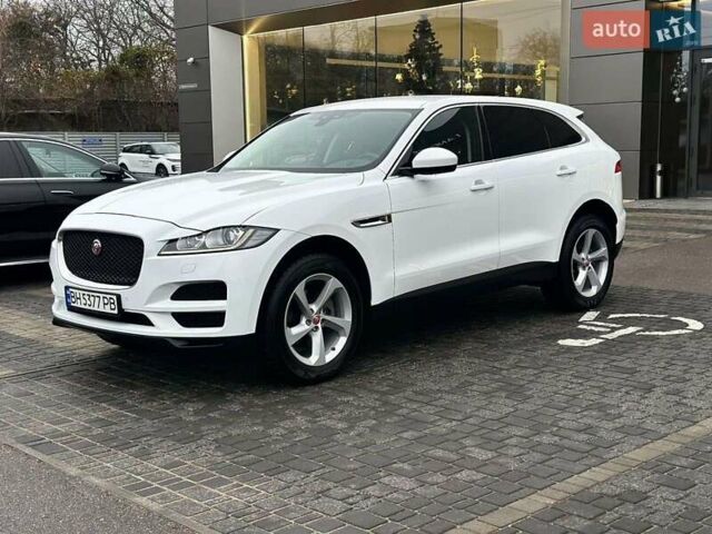 Ягуар Ф-Пейс 2020 в Николаеве на Automoto.ua Белый Ягуар Ф-Пейс, объемом двигателя 2 л и пробегом 78 тыс. км за 35000 $, фото 3 на Automoto.ua
