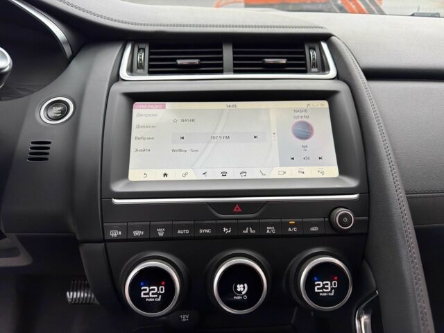 Белый Ягуар Ф-Пейс, объемом двигателя 2 л и пробегом 42 тыс. км за 27999 $, фото 18 на Automoto.ua