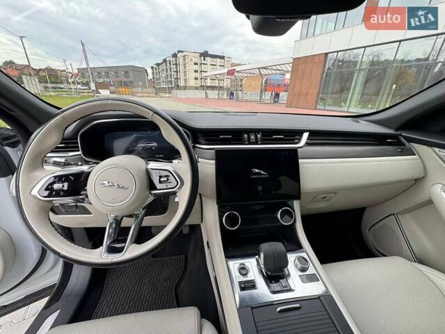 Белый Ягуар Ф-Пейс, объемом двигателя 3 л и пробегом 24 тыс. км за 36000 $, фото 14 на Automoto.ua