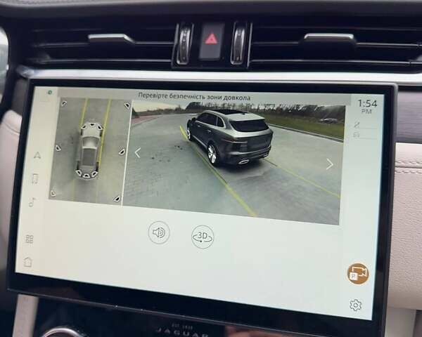 Белый Ягуар Ф-Пейс, объемом двигателя 3 л и пробегом 24 тыс. км за 36000 $, фото 19 на Automoto.ua