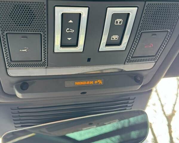 Белый Ягуар Ф-Пейс, объемом двигателя 3 л и пробегом 25 тыс. км за 36000 $, фото 24 на Automoto.ua