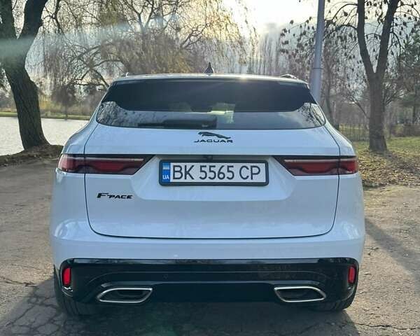 Белый Ягуар Ф-Пейс, объемом двигателя 3 л и пробегом 25 тыс. км за 36000 $, фото 7 на Automoto.ua