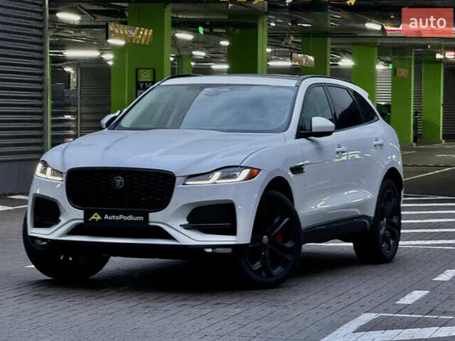 Білий Ягуар Ф-Пейс, об'ємом двигуна 2 л та пробігом 15 тис. км за 45000 $, фото 24 на Automoto.ua