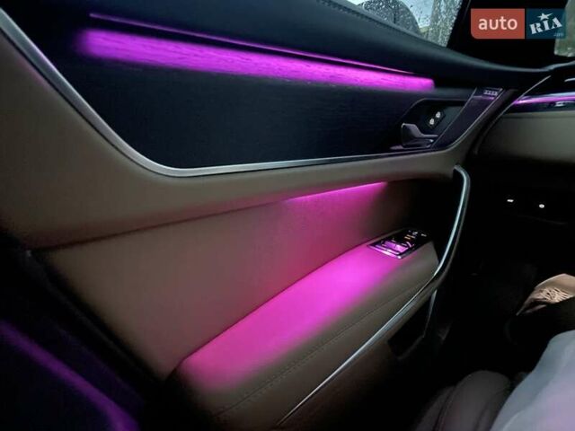 Белый Ягуар Ф-Пейс, объемом двигателя 2 л и пробегом 38 тыс. км за 45500 $, фото 21 на Automoto.ua