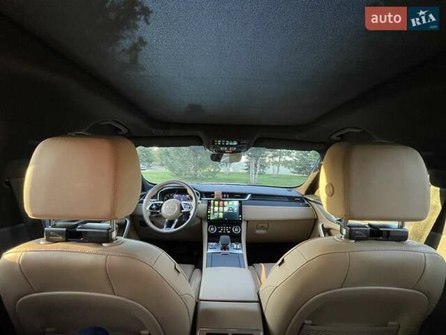 Белый Ягуар Ф-Пейс, объемом двигателя 2 л и пробегом 38 тыс. км за 45500 $, фото 15 на Automoto.ua