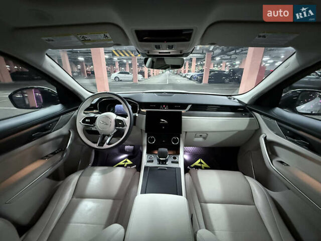 Білий Ягуар Ф-Пейс, об'ємом двигуна 2 л та пробігом 15 тис. км за 45000 $, фото 18 на Automoto.ua