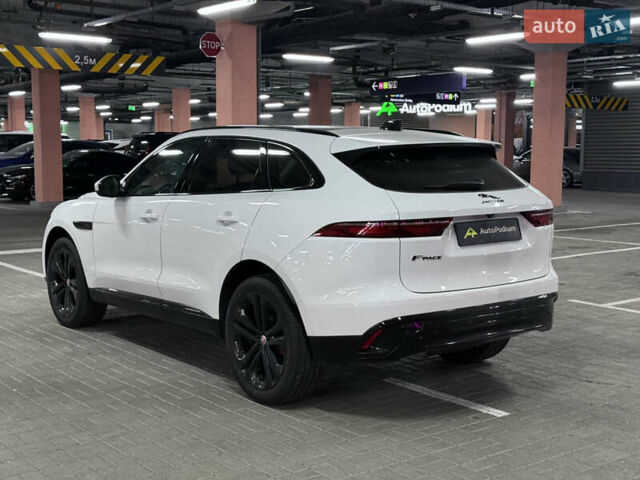 Білий Ягуар Ф-Пейс, об'ємом двигуна 2 л та пробігом 15 тис. км за 45000 $, фото 7 на Automoto.ua