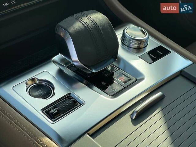 Белый Ягуар Ф-Пейс, объемом двигателя 2 л и пробегом 38 тыс. км за 45500 $, фото 10 на Automoto.ua