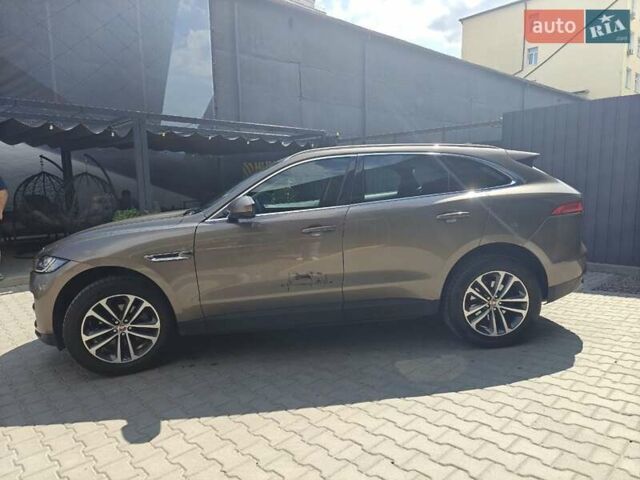 Бежевий Ягуар Ф-Пейс, об'ємом двигуна 2 л та пробігом 146 тис. км за 24900 $, фото 8 на Automoto.ua