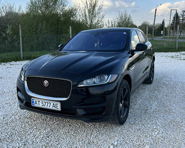 Черный Ягуар Ф-Пейс, объемом двигателя 2 л и пробегом 168 тыс. км за 22500 $, фото 10 на Automoto.ua