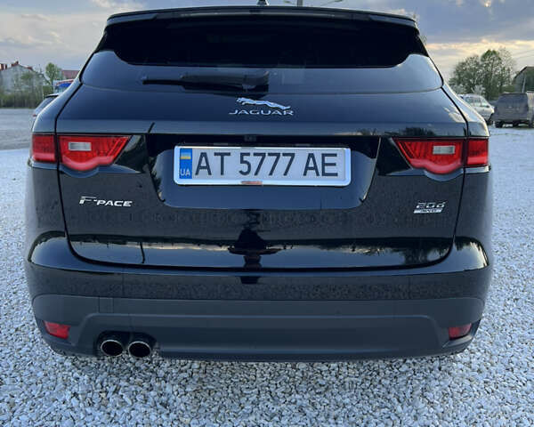 Черный Ягуар Ф-Пейс, объемом двигателя 2 л и пробегом 168 тыс. км за 22500 $, фото 5 на Automoto.ua