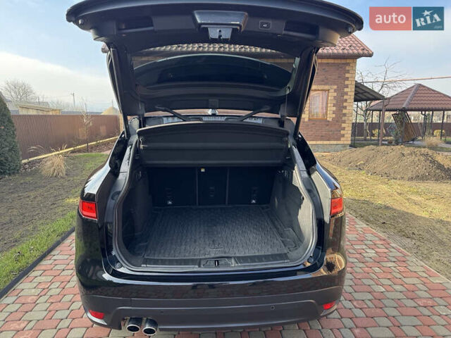 Черный Ягуар Ф-Пейс, объемом двигателя 2 л и пробегом 173 тыс. км за 22000 $, фото 8 на Automoto.ua