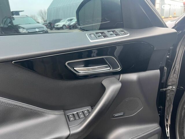 Черный Ягуар Ф-Пейс, объемом двигателя 2 л и пробегом 153 тыс. км за 24290 $, фото 33 на Automoto.ua