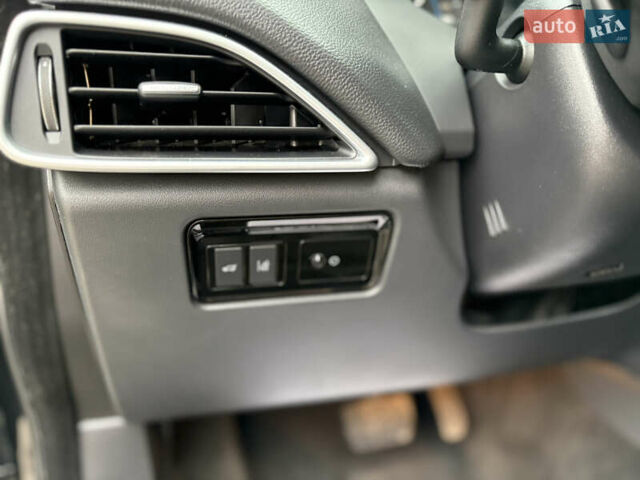 Черный Ягуар Ф-Пейс, объемом двигателя 2 л и пробегом 220 тыс. км за 22200 $, фото 36 на Automoto.ua