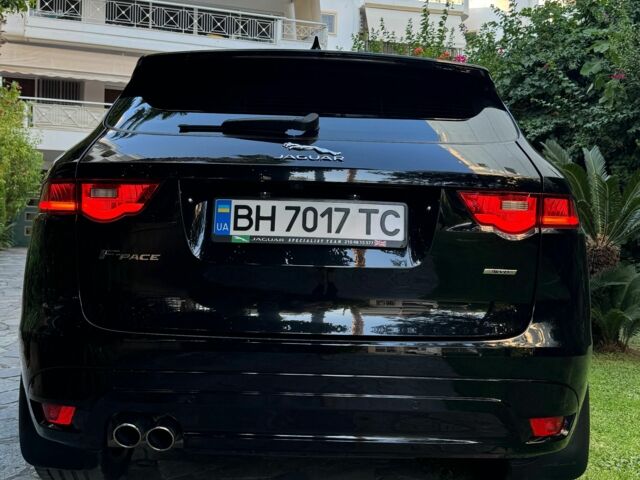 Ягуар Ф-Пейс 2016 у Одесі на Automoto.ua Чорний Ягуар Ф-Пейс, об'ємом двигуна 2 л та пробігом 108 тис. км за 25600 $, фото 4 на Automoto.ua