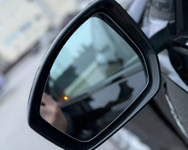 Черный Ягуар Ф-Пейс, объемом двигателя 2 л и пробегом 237 тыс. км за 17950 $, фото 25 на Automoto.ua