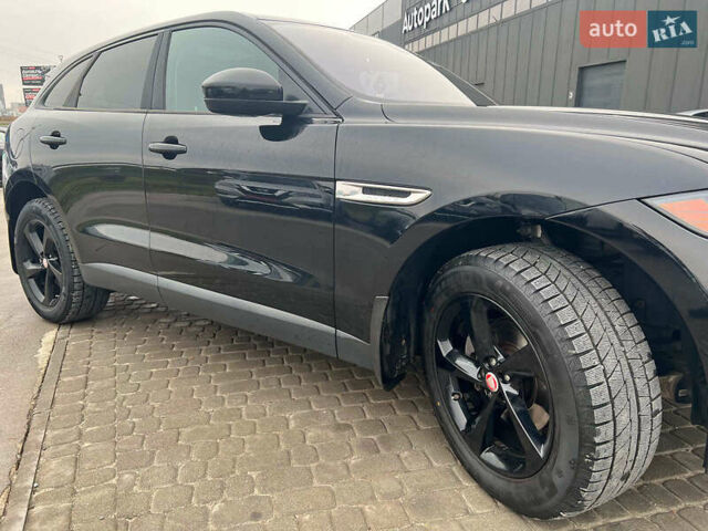 Чорний Ягуар Ф-Пейс, об'ємом двигуна 2 л та пробігом 153 тис. км за 24290 $, фото 11 на Automoto.ua