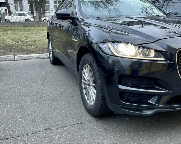 Ягуар Ф-Пейс 2016 у Києві на Automoto.ua Чорний Ягуар Ф-Пейс, об'ємом двигуна 2 л та пробігом 156 тис. км за 22000 $, фото 2 на Automoto.ua