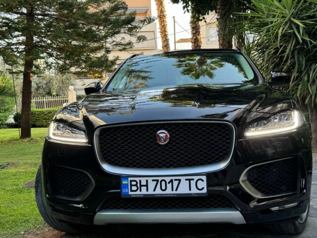 Ягуар Ф-Пейс 2016 у Одесі на Automoto.ua Чорний Ягуар Ф-Пейс, об'ємом двигуна 2 л та пробігом 108 тис. км за 25600 $, фото 6 на Automoto.ua