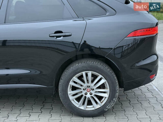 Черный Ягуар Ф-Пейс, объемом двигателя 2 л и пробегом 237 тыс. км за 17950 $, фото 11 на Automoto.ua