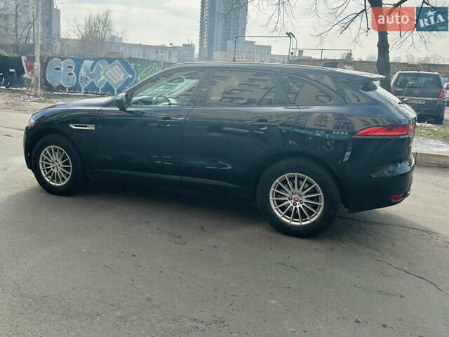 Черный Ягуар Ф-Пейс, объемом двигателя 2 л и пробегом 156 тыс. км за 20500 $, фото 5 на Automoto.ua