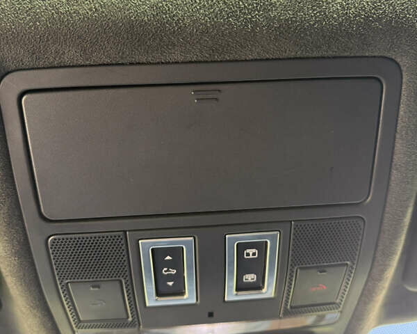 Черный Ягуар Ф-Пейс, объемом двигателя 2.99 л и пробегом 200 тыс. км за 27500 $, фото 39 на Automoto.ua